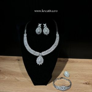 Set pentru mirese cu colier, cercei, bratara si inel, cu zirconii argintii - 29
