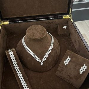 Set pentru mirese cu colier, cercei, bratara si inel 02