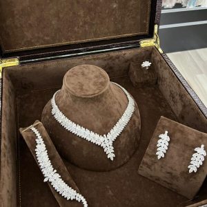 Set pentru mirese cu colier, cercei, bratara si inel 06