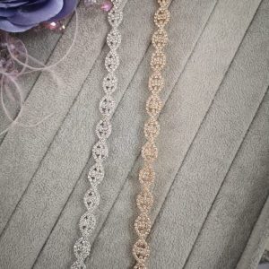 Accesoriu de păr cu strasuri 03