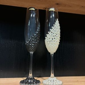 Set pahare cu perle Mire-Mireasă, din cristal