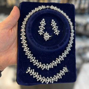 Set pentru mirese cu colier, cercei, brățară și inel, cu zirconii argintii – 89