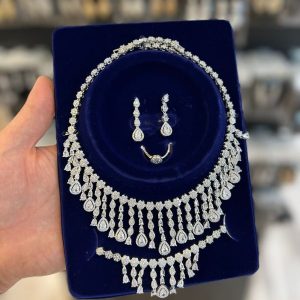 Set pentru mirese cu colier, cercei, brățară și inel, cu zirconii argintii – 92