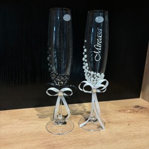 Set pahare pentru nuntă, din cristal - mire și mireasă