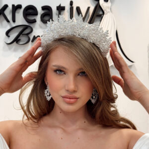 Coroană argintie pentru mirese cu perle și zirconiu strălucitor - 5507