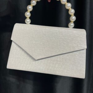 Geanta argintie eleganta,cu perle