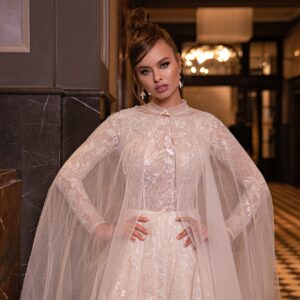 Rochie de mireasa regala luxury cu capa dramatica | INCELINE 006 | Kreativa Bridal Iasi
