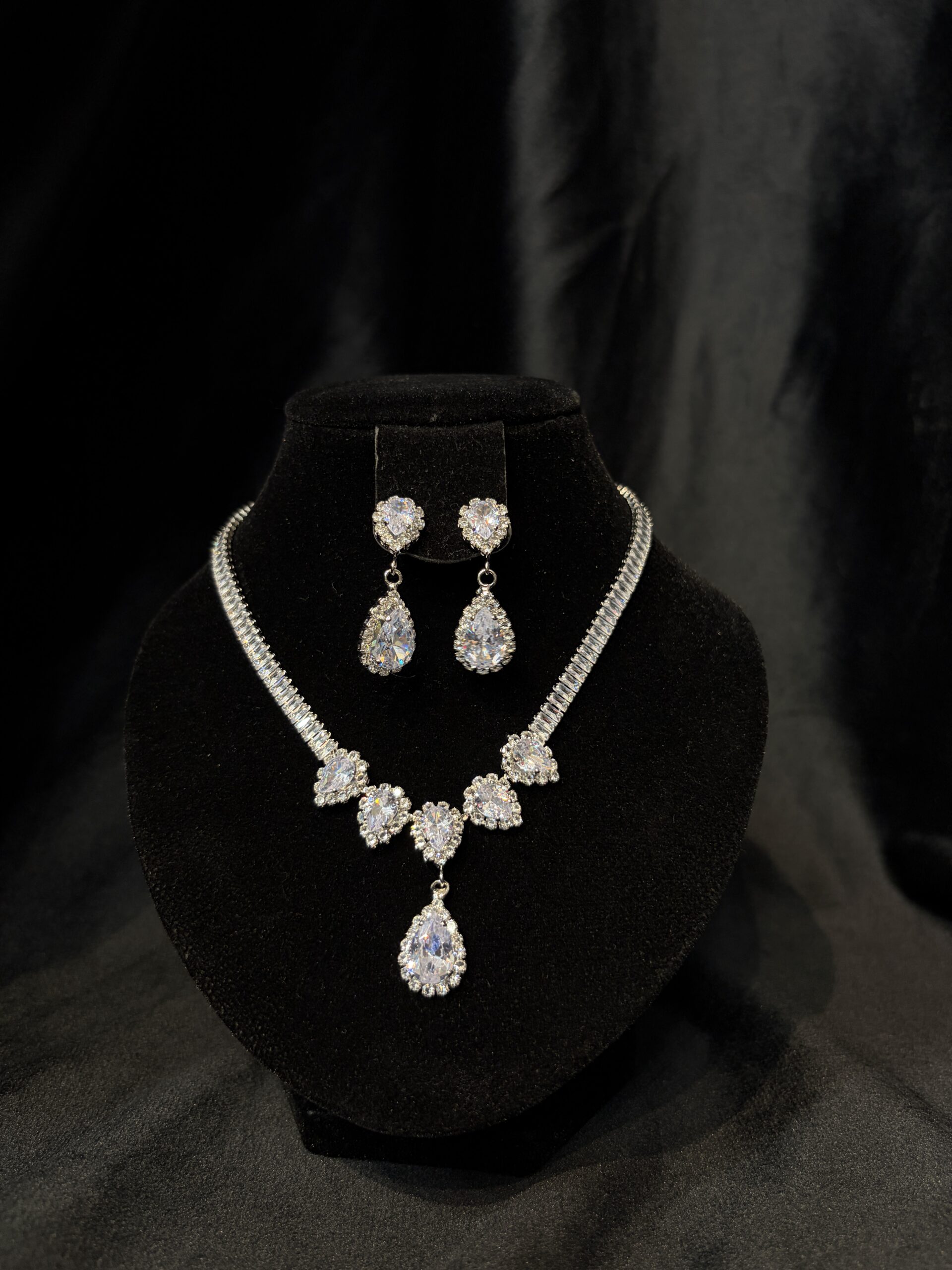 Set cu zirconiu argintiu- 0151